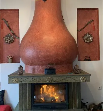 η θεα Traditional House Makriníca