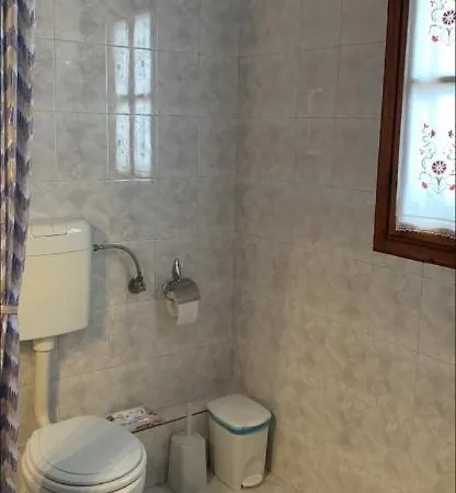 η θεα Traditional House Nyaraló *