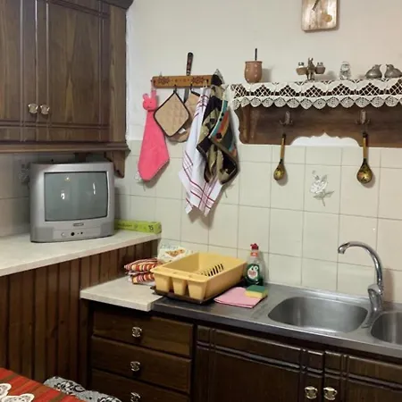 η θεα Traditional House Nyaraló *